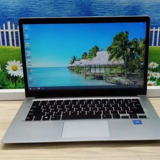 13.3" FHD 1920x1080 Intel inside
Free Windows 10 
4GB RAM 64GB + 128GB SSD  
Notebook Mini PC
free USB light 
free headphones