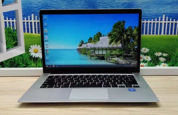 13.3" FHD 1920x1080 Intel inside
Free Windows 10 
4GB RAM 64GB + 128GB SSD  
Notebook Mini PC
free USB light 
free headphones - Image 5